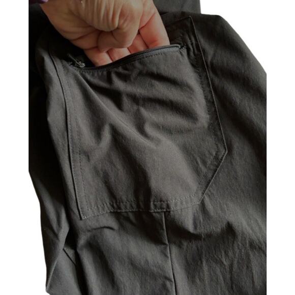 Patagonia Hiking Pants Nylon Size 8 Pockets Black STY55650FA22 Gorpcore Zip Leg - Picture 10 of 14